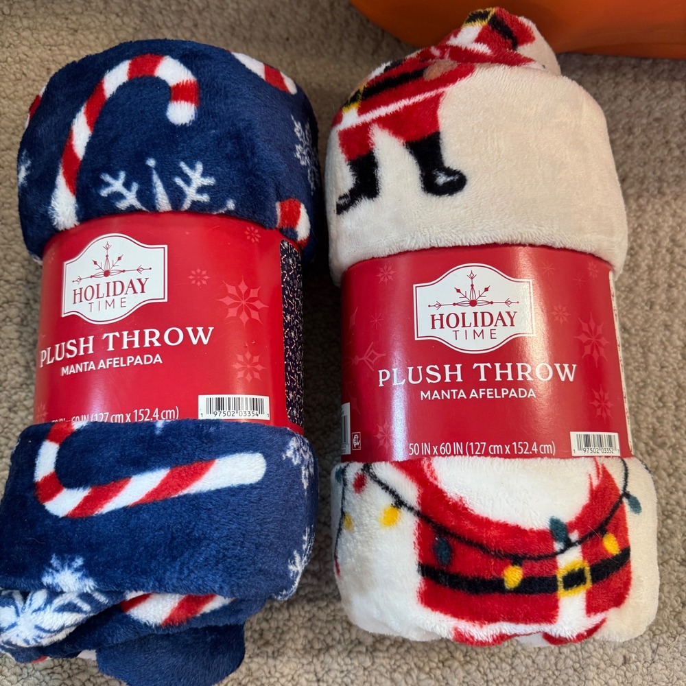 Holiday‎ Time Plush Throw Blanket 2 Pack Christmas Santa Candy Cane 50x60 New